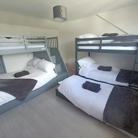 فيلا Alton Towers & Foxtail Barns & Oak Barns & Peak District Wetleyrocks المظهر الخارجي الصورة
